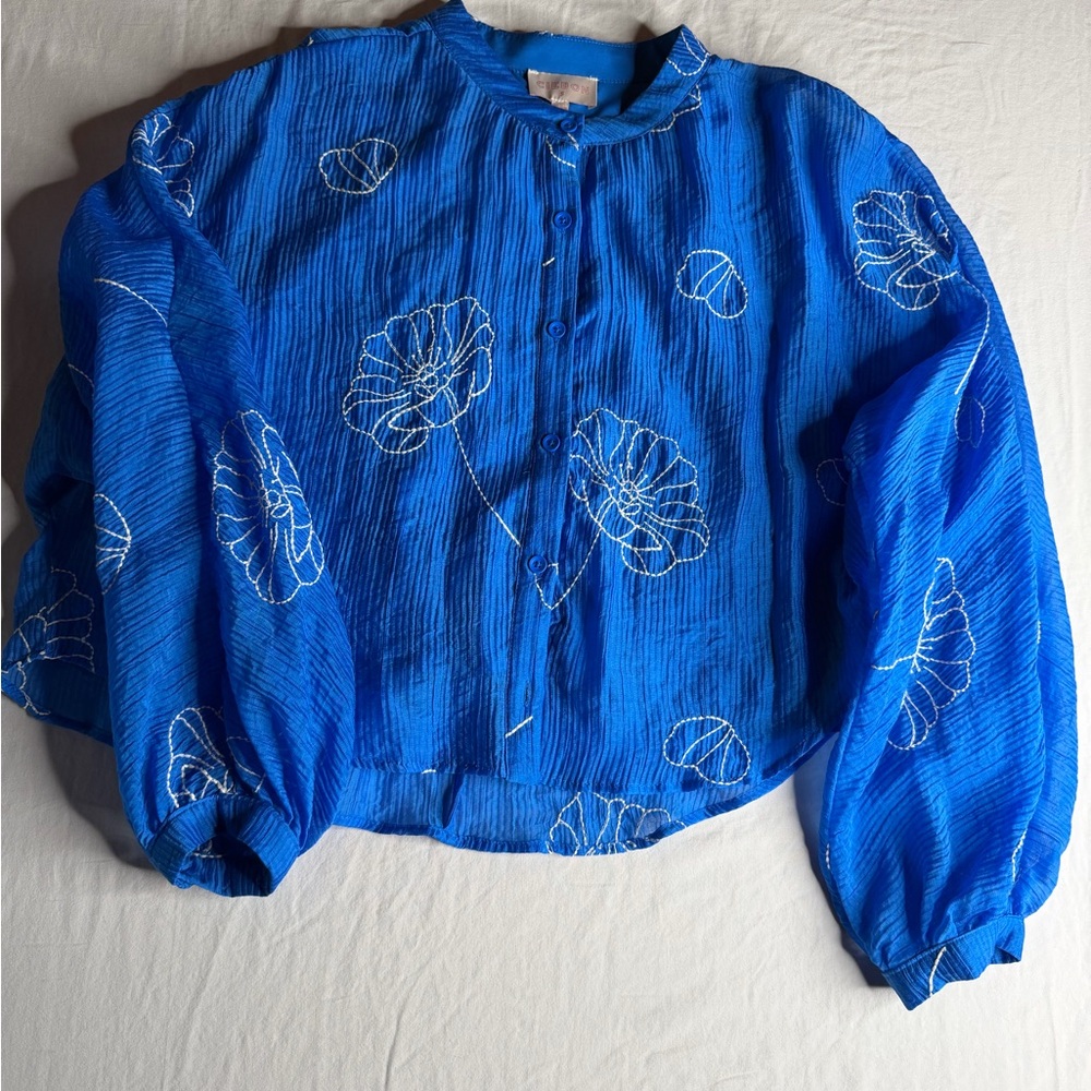 Blue Floral Button-Front Blouse